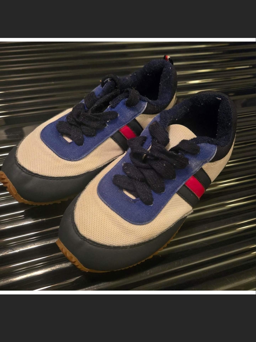Tommy Hilfiger Kids Sneakers in White, Navy & Red